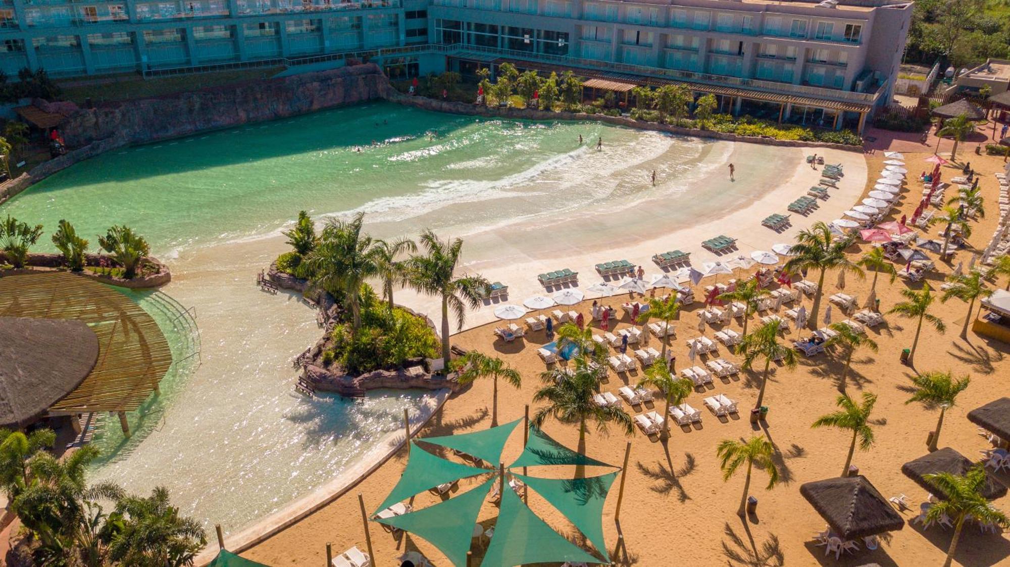 マブ テルマス グランド リゾート フォス・ド・イグアス エクステリア 写真 The Wave at Atlantis Paradise Island